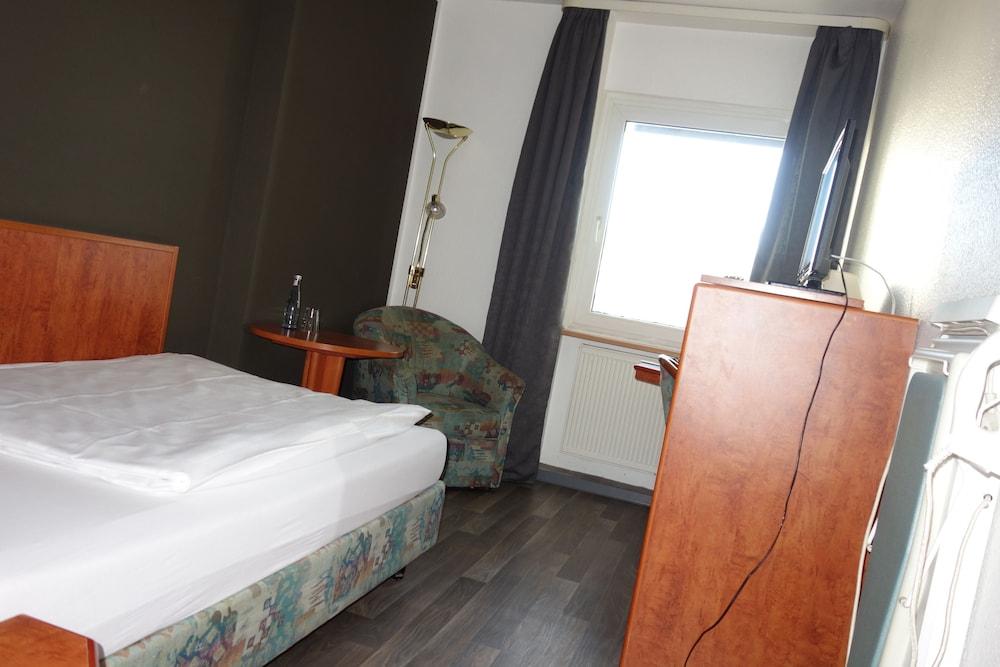 Residenz Hotel Eurostar ดุสเซลดอร์ฟ ภายนอก รูปภาพ