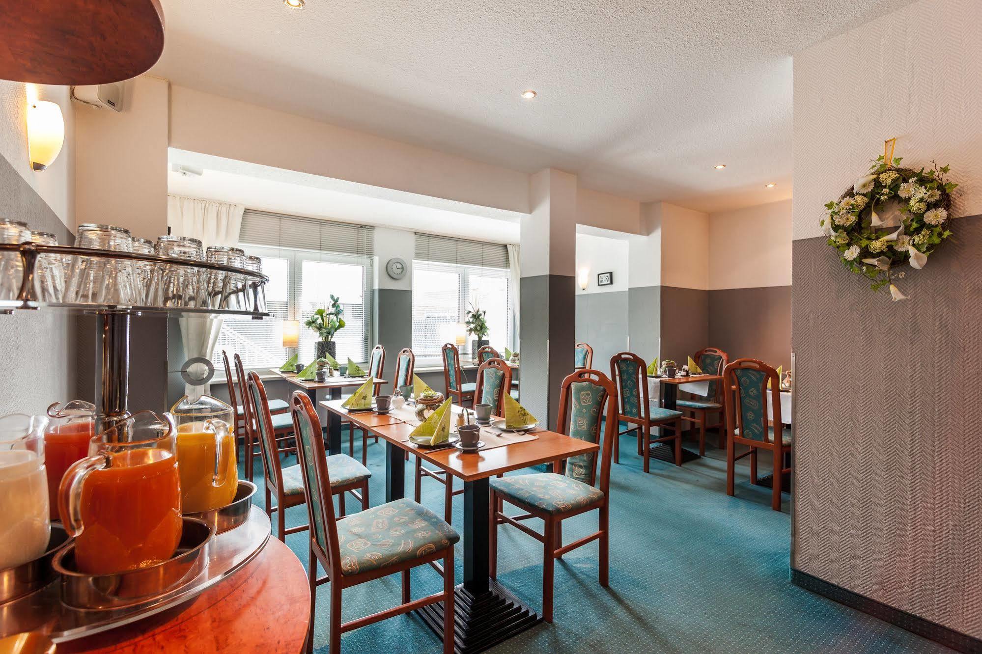 Residenz Hotel Eurostar ดุสเซลดอร์ฟ ภายนอก รูปภาพ